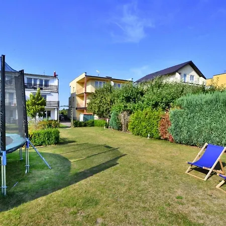 Grosse, Komfortable Mit Privatem Garten