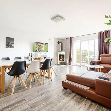 Grosse, Komfortable Mit Privatem Garten Hébergement de vacances Ustronie Morskie