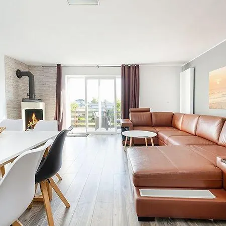 Grosse, Komfortable Mit Privatem Garten *