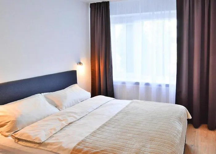 Grosse, Komfortable Mit Privatem Garten