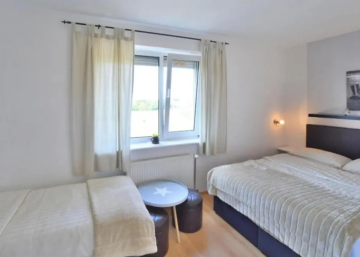 Grosse, Komfortable Mit Privatem Garten * أوسترونيه مورسكية