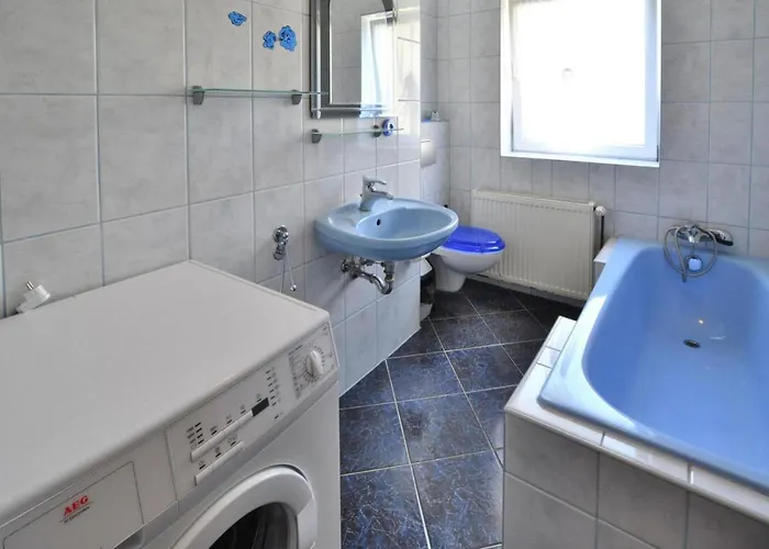 Grosse, Komfortable Mit Privatem Garten